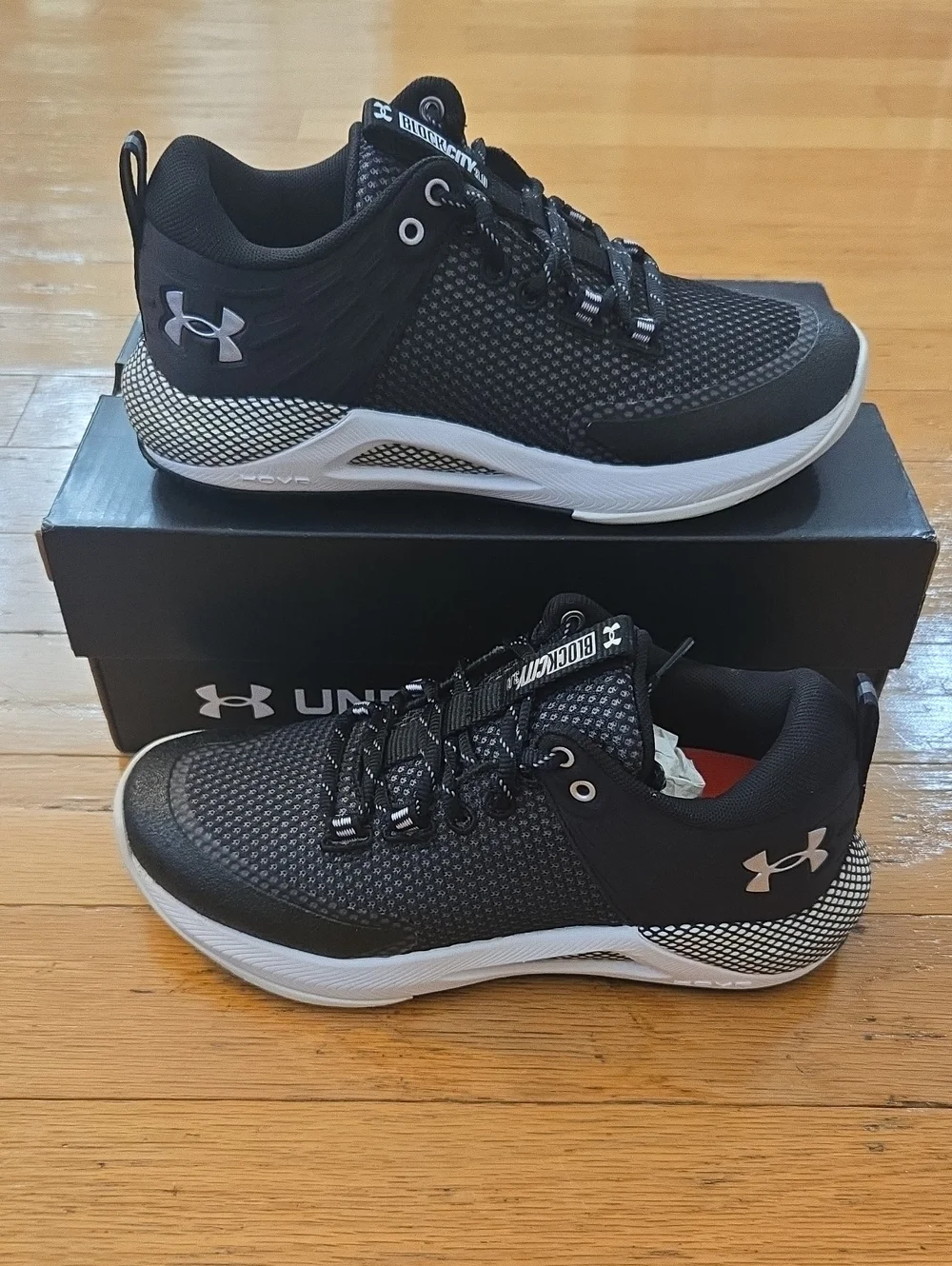 Under Arnour UA HOVR Block City 3.0 Women's Sz 6.5 Volleyball Shoes 3023709-001